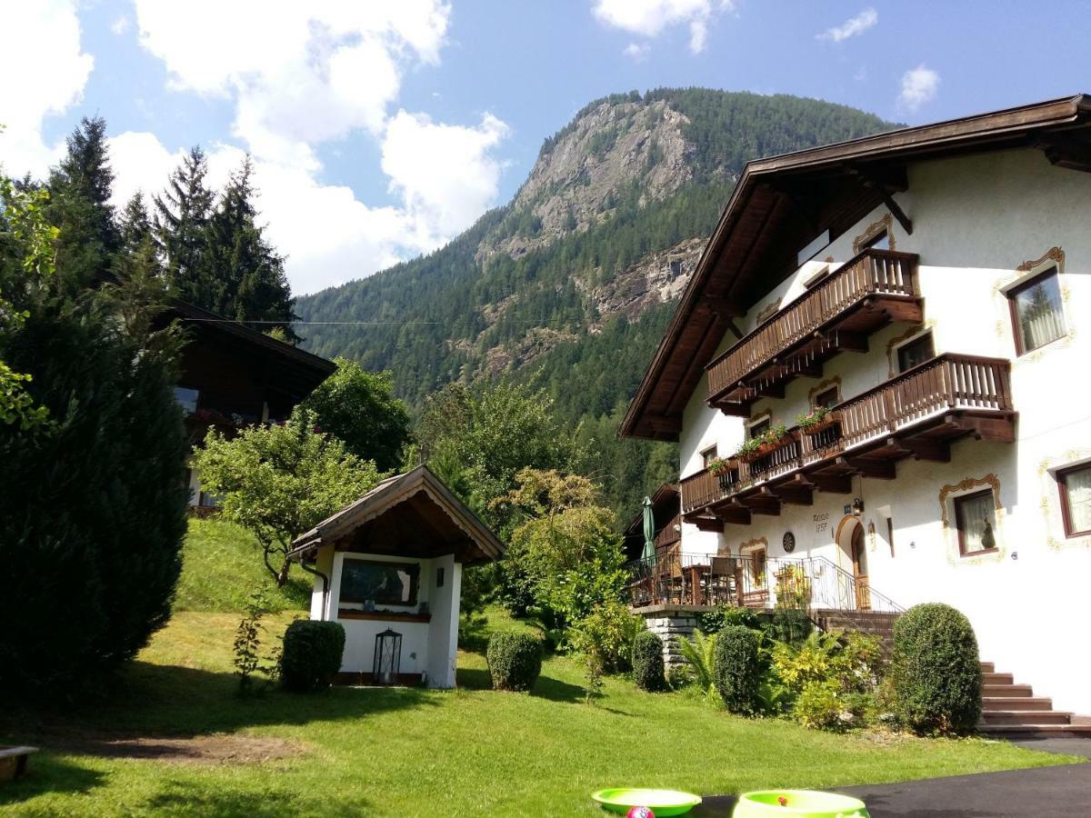 ホテル Haus Fiegl オエッツ エクステリア 写真