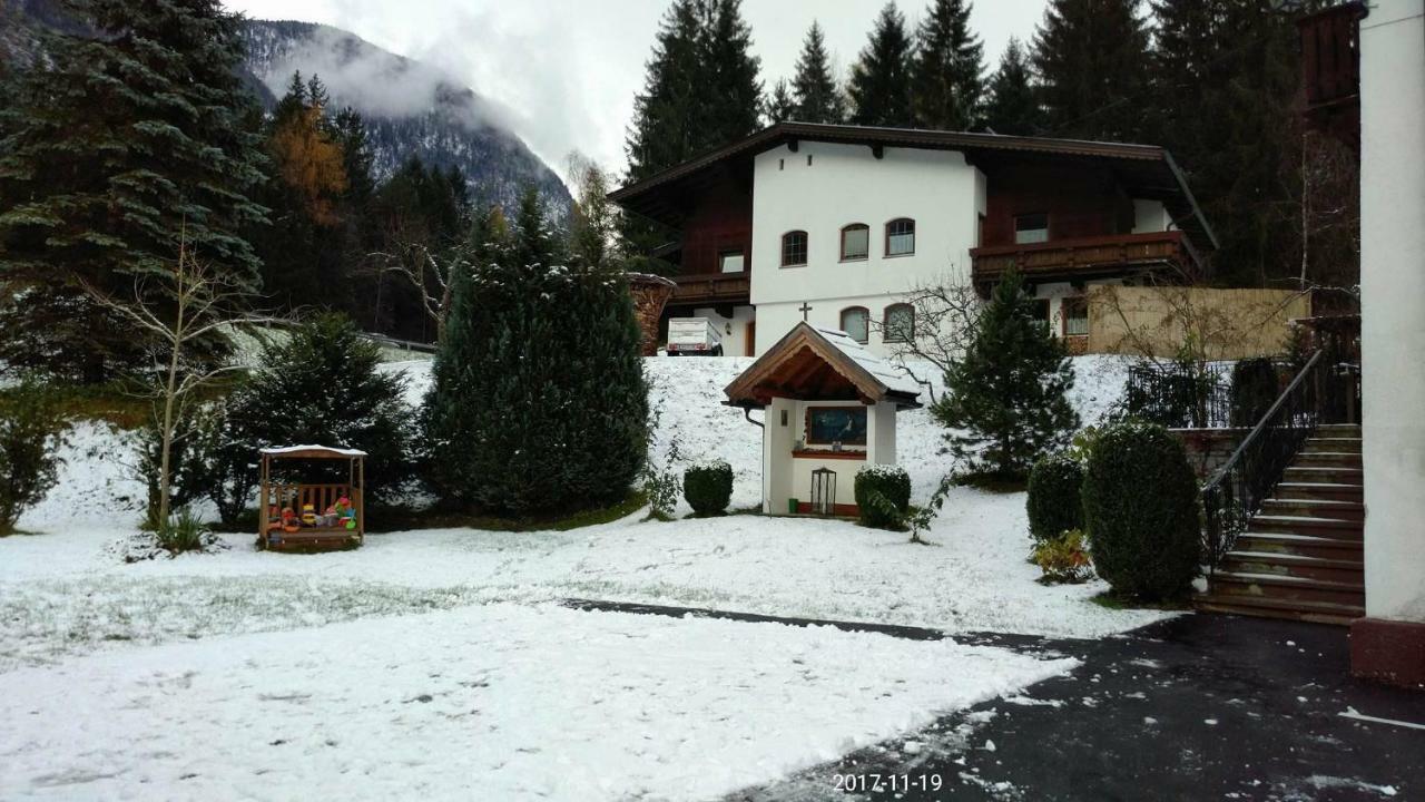 ホテル Haus Fiegl オエッツ エクステリア 写真