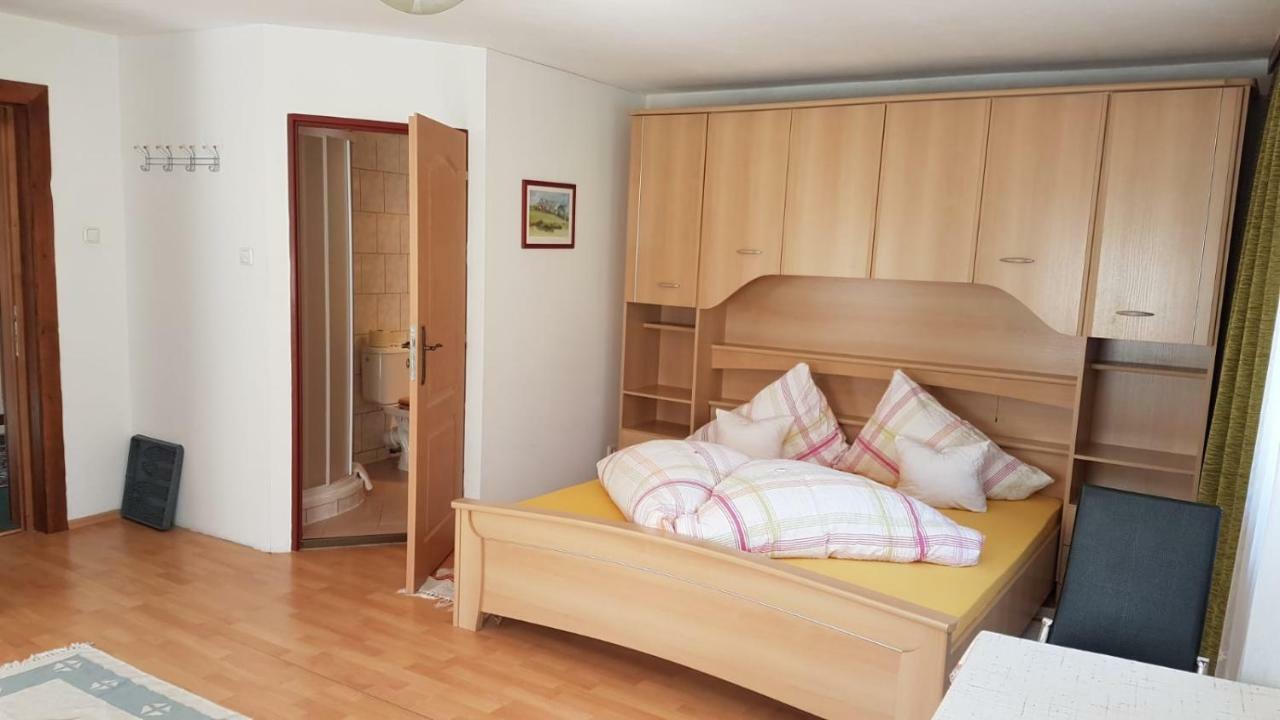 ホテル Haus Fiegl オエッツ 部屋 写真